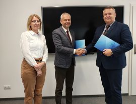 Ustrzyki Dolne podpisanie umowy o współpracy