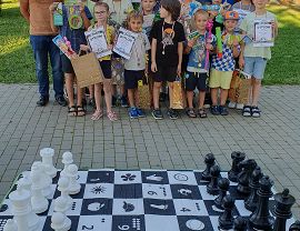 trzeci wakacyjny turniej szachowy rozgrzewka 07.jpg
