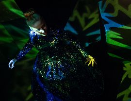 Alicja po drugiej stronie lustra, Teatr PAPAHEMA, fot. Katarzyna Chmura (7).jpg