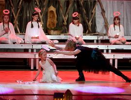 „Głos wdzięczny z nieba wychodzi" - widowisko jasełkowe w Miejskim Zespole Szkół Nr 7 w Krośnie