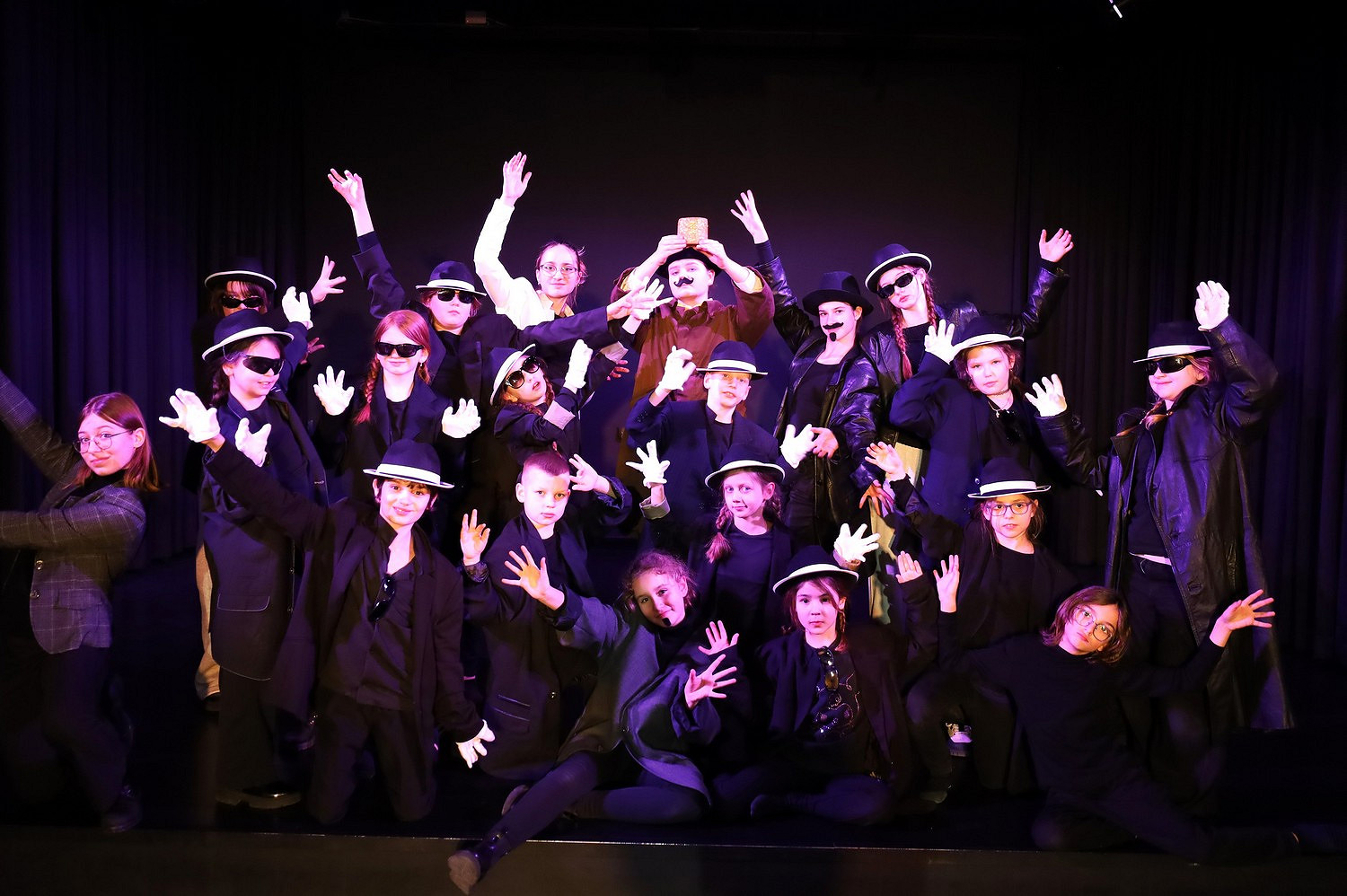 Na tropie 2. Strach ma wielkie kły, Teatr Pacynka & Teatr Blast.JPG [243.21 KB]