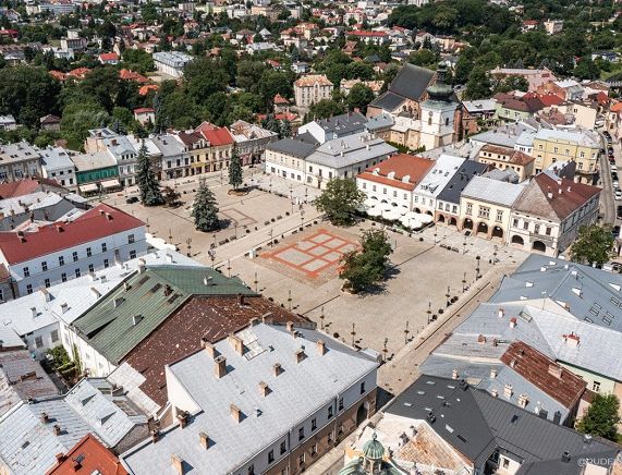 Rynek Krosna for. Rude i Czarne